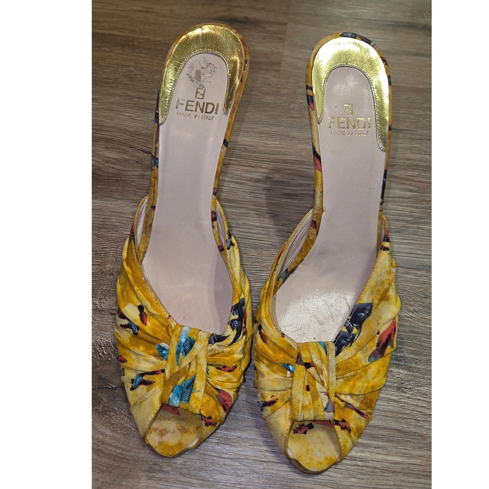 Vtg FENDI Italy 39.5 Printed Satin Heels Shoes Sandals Stilettos Slip On